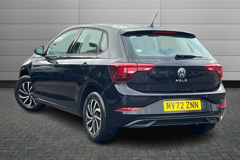 Volkswagen Polo 1.0 Evo Life Hatchback 80 Ps MV72ZNN Black #3