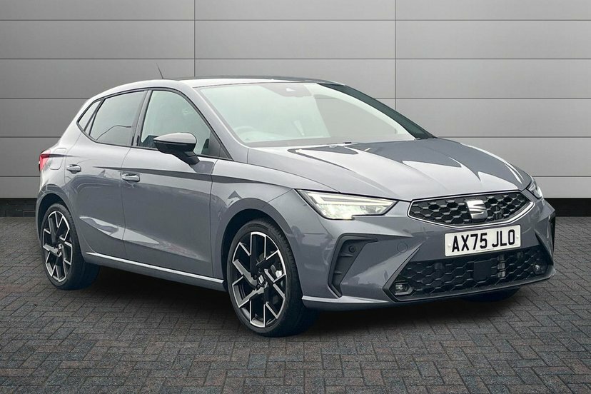 Seat Ibiza 1.0 Tsi Fr First Edition Hatchback Manu AX75JLO Black