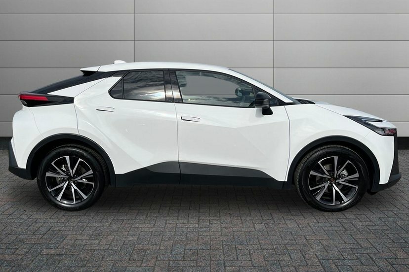 Toyota C-Hr 1.8 Vvt-h Design Suv Hybrid Cvt 140 Ps FL75DVP White #4