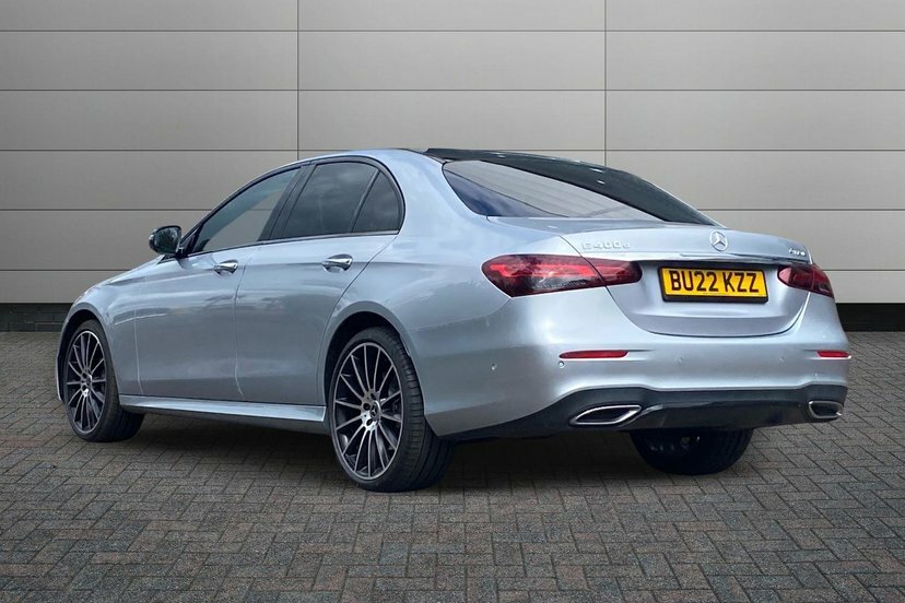 Mercedes-Benz E Class 2.9 E400d Amg Line Night Edition Premium Plus Sa BU22KZZ Silver #2