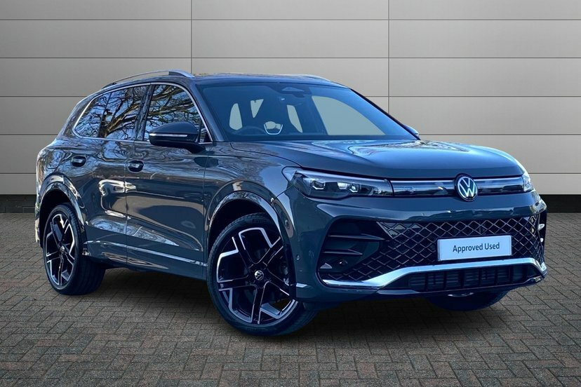 Volkswagen Tiguan 1.5 Etsi Mhev R-line Suv Hybrid Dsg 15 MD25LKF Grey #2