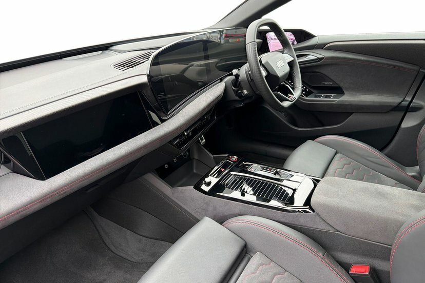 Audi A6 E-tron Sportback 100Kwh Edition 1 Hatchback Quatt DF75WLK Black #2