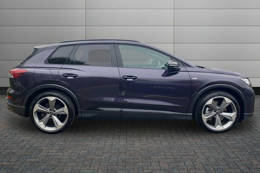 Audi Q4 E Tron 45 Black Edition Suv 82Kwh 286 WO75KPZ Grey #4
