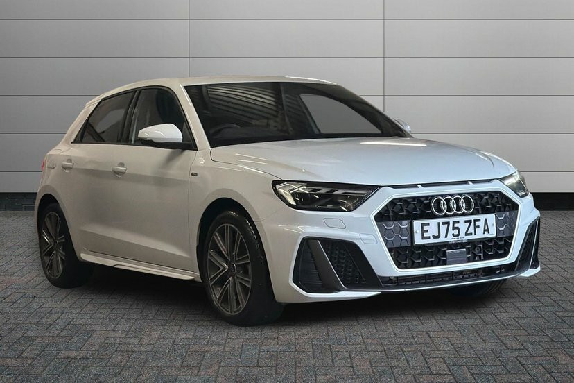 Audi A1 1.5 Tfsi 35 S Line Sportback S Tronic White