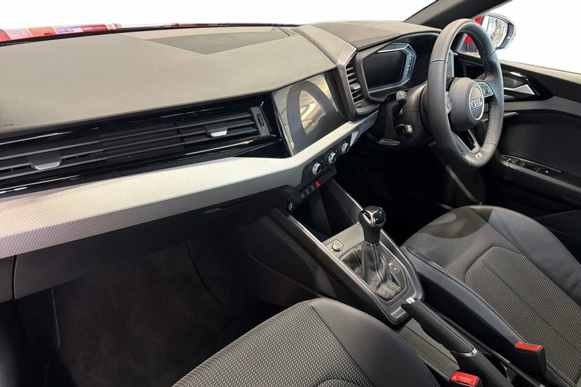 Audi A1 1.5 Tfsi 35 S Line Sportback S Tronic EJ75ZCU Red #2