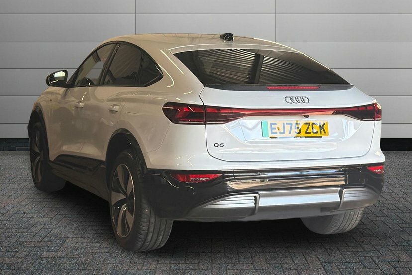 Audi Q6 E-Tron 83Kwh Sport Sportback 252 Ps EJ75ZCK White #3