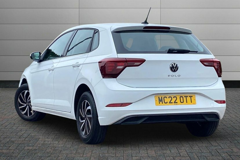 Volkswagen Polo 1.0 Tsi Life Hatchback 95 Ps MC22OTT White #3