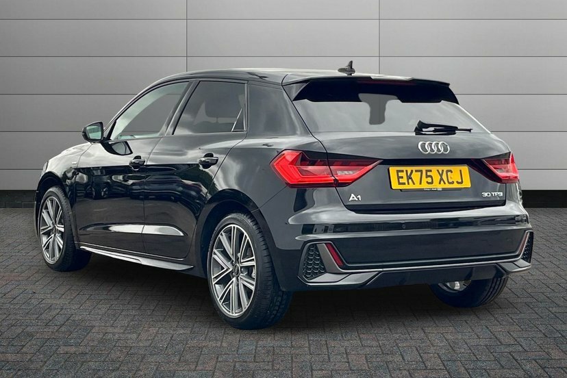 Audi A1 1.0 Tfsi 30 S Line Sportback S Tronic EK75XCJ Black #6