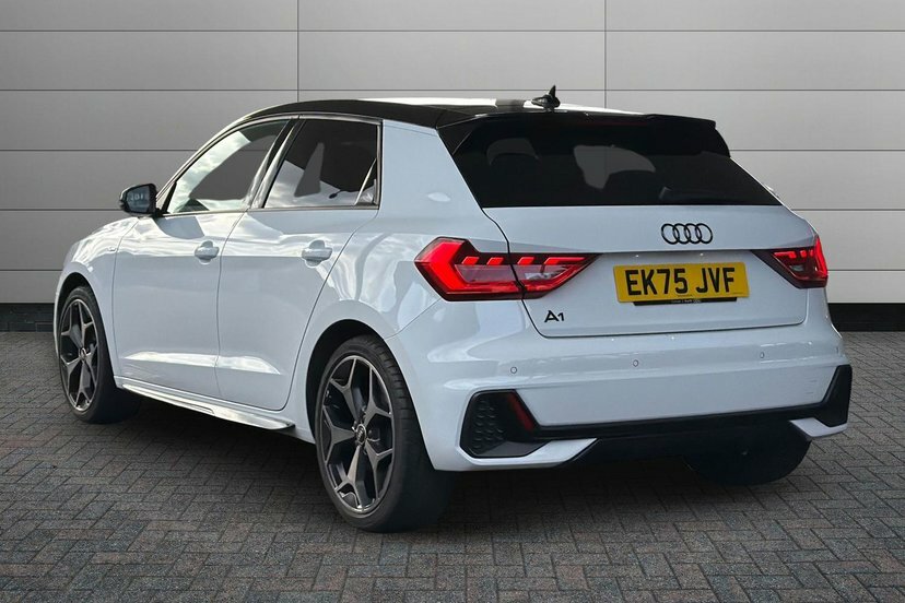 Audi A1 1.0 Tfsi 25 Black Edition Sportback S T EK75JVF Black #3