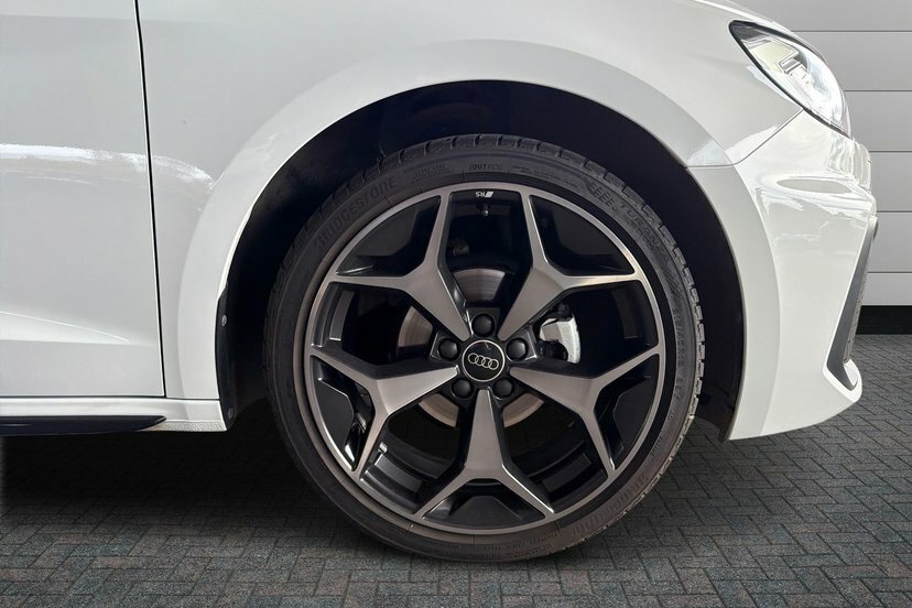 Audi A1 1.0 Tfsi 25 Black Edition Sportback S T EK75JVF Black #5
