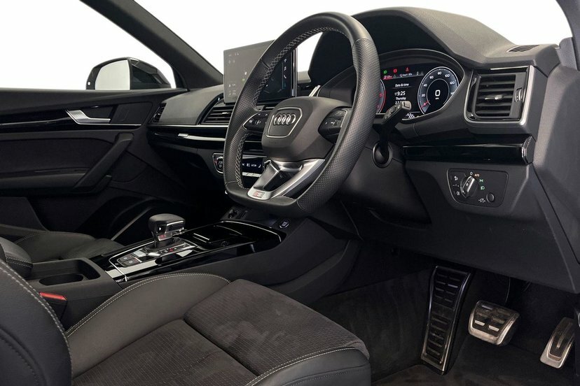Audi Q5 2.0 Tdi 40 Black Edition Sportback S Tr AO74XGV Silver #6