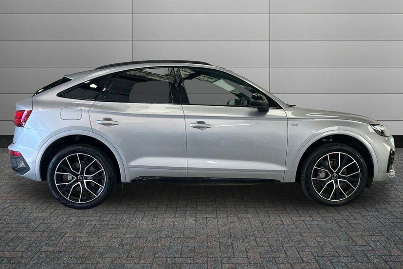 Audi Q5 2.0 Tdi 40 Black Edition Sportback S Tr AO74XGV Silver #4