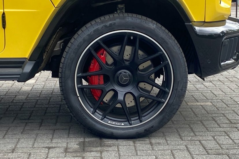 Mercedes-Benz G Class G63 V8 Biturbo Mhev Amg Manufaktur Edition Yellow #4
