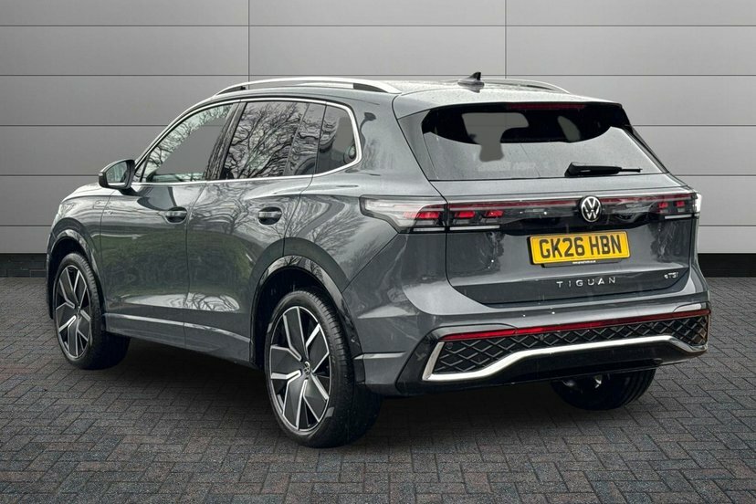 Volkswagen Tiguan 1.5 Etsi Mhev R-line Suv Hybrid Dsg 15 GK26HBN Grey #3