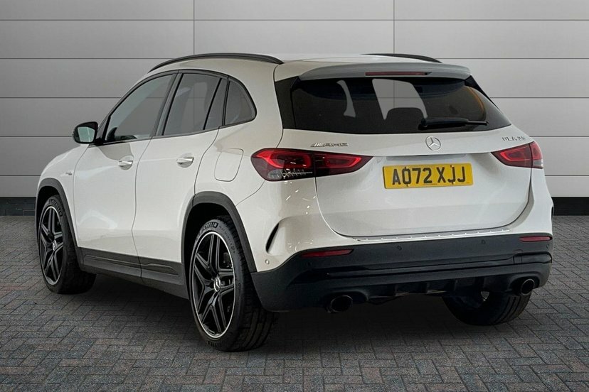 Mercedes-Benz GLA Class 2.0 Gla35 Amg Premium Suv 8G-dct 4Mat White #4