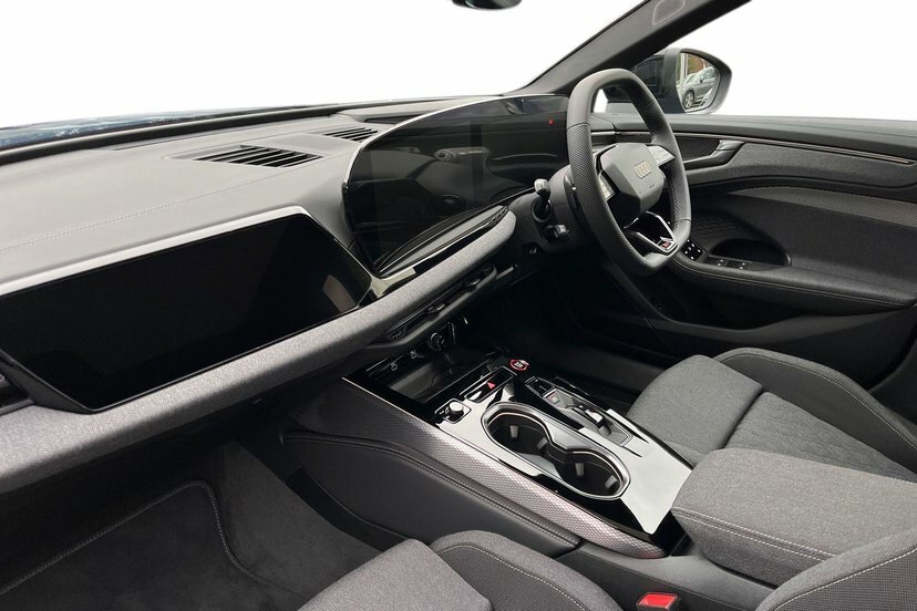 Audi A6 Saloon 2.0 Tdi Launch Edition Plus Saloon S Tr LL75HBZ Blue #2
