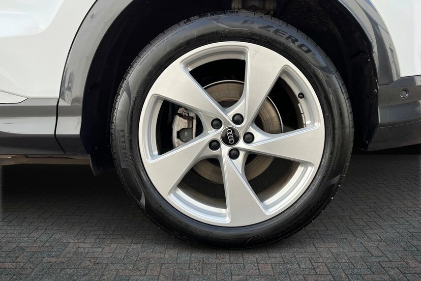 Audi Q5 2.0 Tfsi S Line Suv S Tronic Quattro 2 AO75TTF White #4