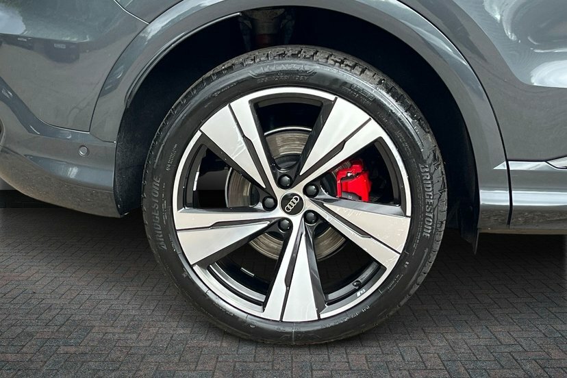 Audi Q5 2.0 Tdi Edition 1 Sportback S Tronic Qu EJ75DBO Grey #5