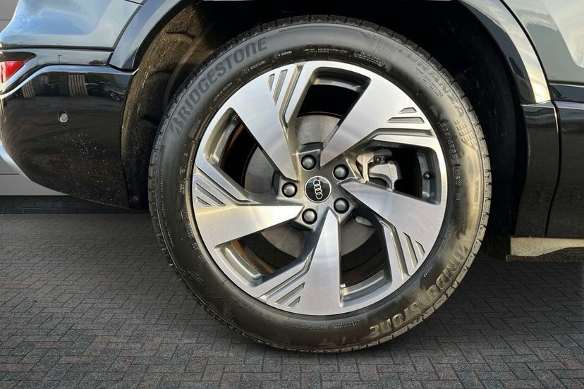 Audi Q6 E-Tron 100Kwh S Line Sportback Quattro AO75SVN Black #5