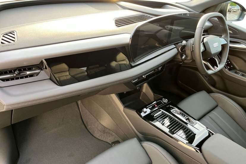Audi Q6 E-Tron 100Kwh S Line Sportback Quattro AO75SVN Black #2