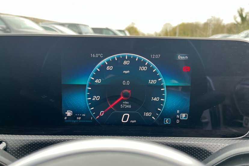 Mercedes-Benz A Class A180d Sport Executive Hatchback GV68HHX Silver #6