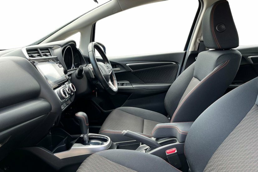 Honda Jazz 1.5 I-vtec Sport Navi Cvt GM19YTK Blue #3