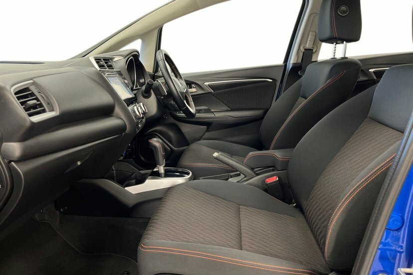 Honda Jazz 1.5 I-vtec Sport Navi Cvt GM19YTK Blue #4