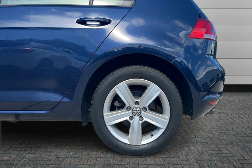 Volkswagen Golf 1.4 Tsi Bluemotion Tech Match Hatchback GJ15RPV Blue #5
