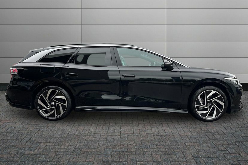 Volkswagen ID.7 Pro 77Kwh Match Tourer 286 Ps Black #4