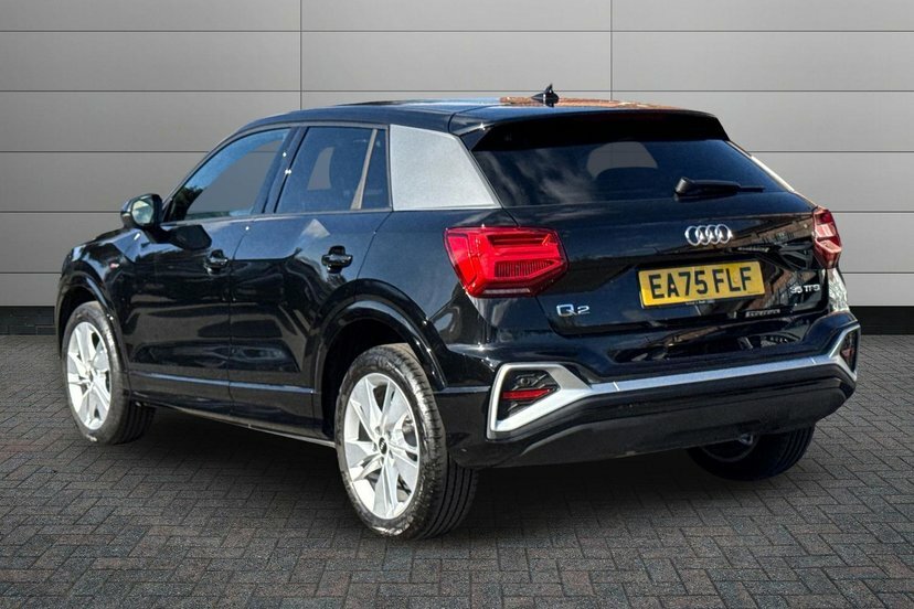 Audi Q2 1.5 Tfsi Cod 35 S Line Suv S Tronic 15 EA75FLF Black #6