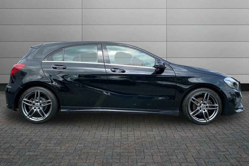 Mercedes-Benz A Class 1.6 A160 Amg Line Premium Plus Hatchback Pet FG67ATY Black #3