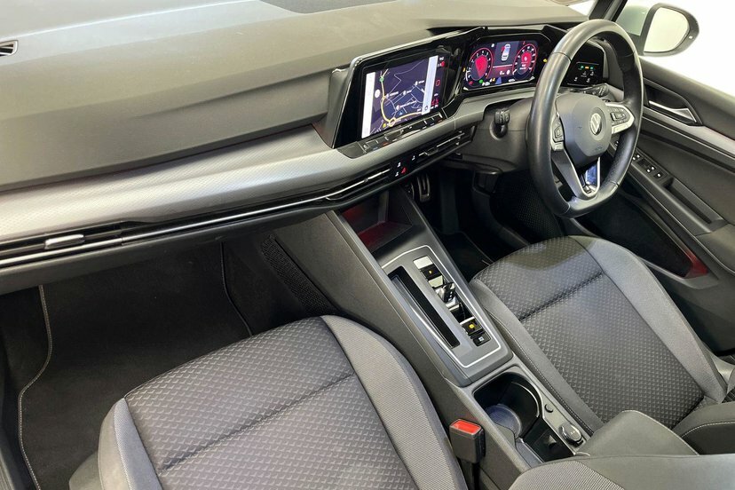 Volkswagen Golf 1.5 Etsi Mhev Active Hatchback Hybrid D AP22VHX Silver #2