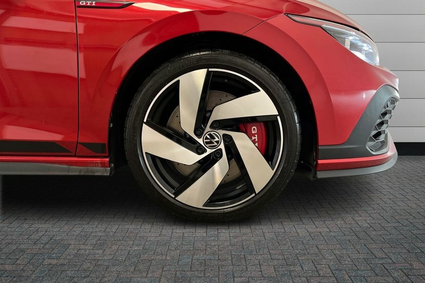 Volkswagen Golf 2.0 Tsi Gti Clubsport Hatchback Dsg 30 VK73NDE Red #5