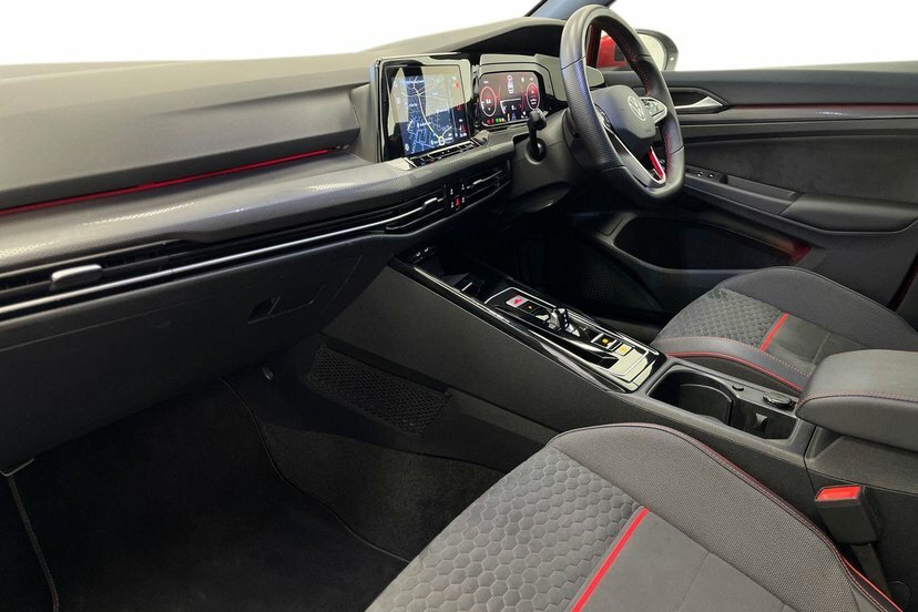 Volkswagen Golf 2.0 Tsi Gti Clubsport Hatchback Dsg 30 VK73NDE Red #2