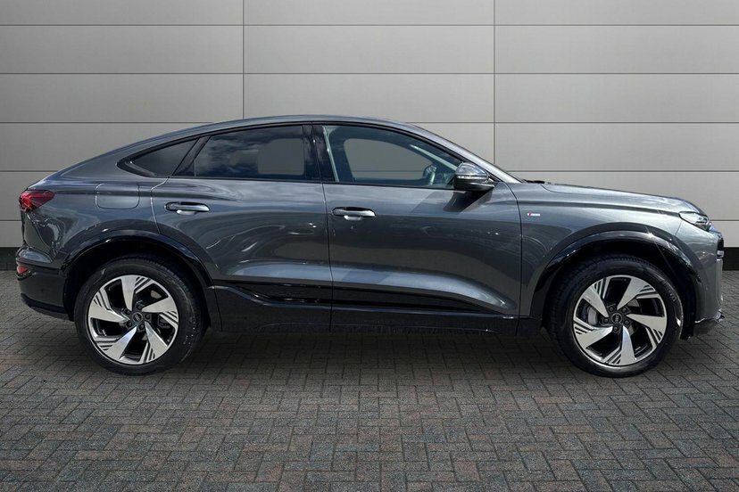 Audi Q6 E-Tron 83Kwh S Line Sportback 252 Ps Grey #4