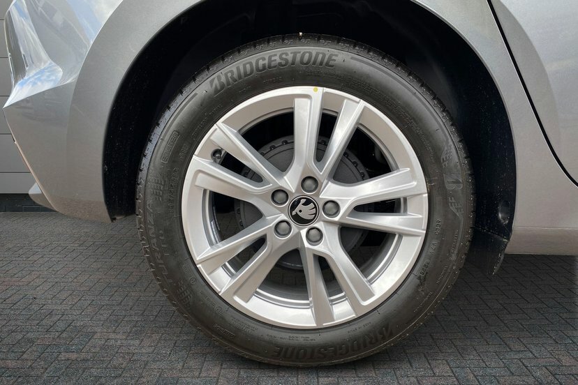 Skoda Fabia 1.0 Tsi Se L Edition Hatchback LN26WMV Grey #5