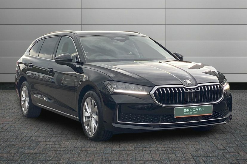Skoda Superb 1.5 Tsi Iv 25.7Kwh Se Technology Estate Black