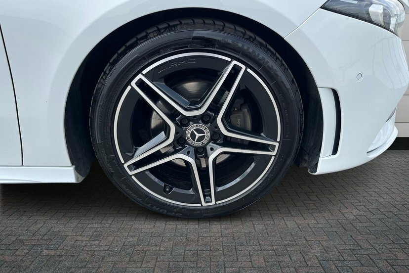 Mercedes-Benz A Class A200 Amg Line Premium KN23YYG White #4