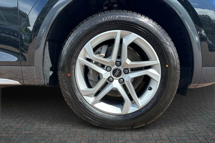 Audi Q5 2.0 Tdi 40 Sport Suv S Tronic Quattro MD21AWU Black #5