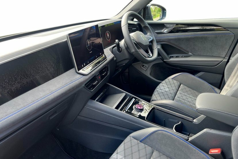 Volkswagen Tiguan 1.5 Etsi Mhev R-line Suv Hybrid Dsg 15 GJ26OBX Grey #2