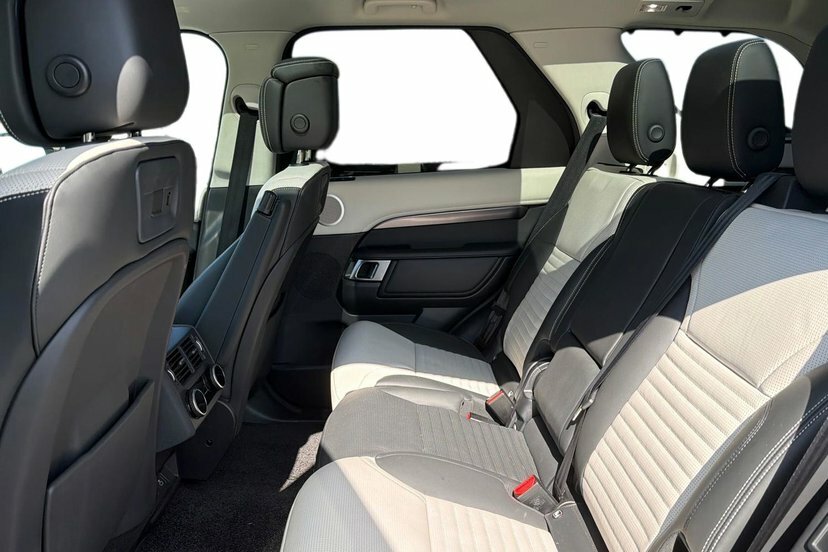 Land Rover Discovery 3.0 D350 Mhev Metropolitan Edition Suv Black #4