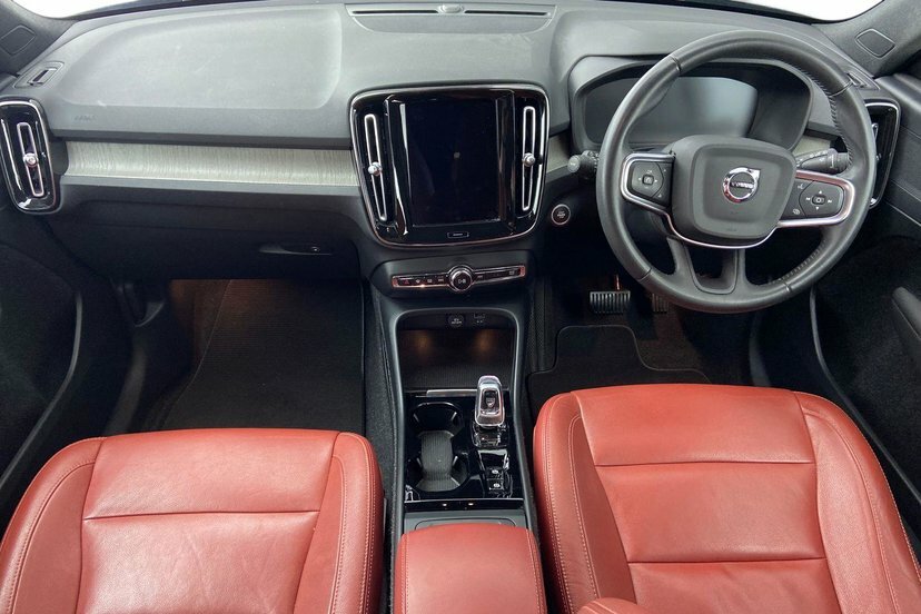 Volvo XC40 1.5 T3 Inscription Suv 163 Ps Black #6