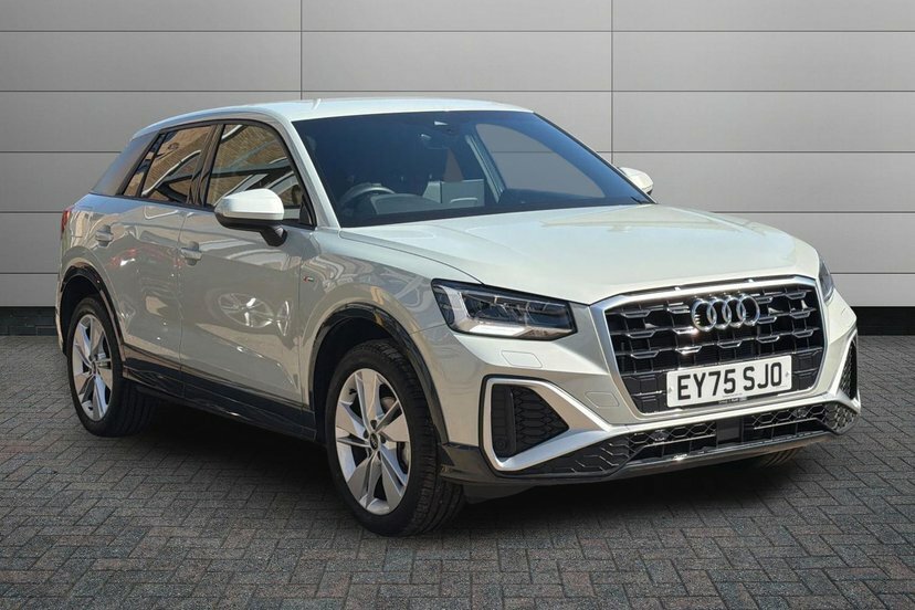 Audi Q2 1.0 Tfsi 30 S Line Suv 116 Ps Silver