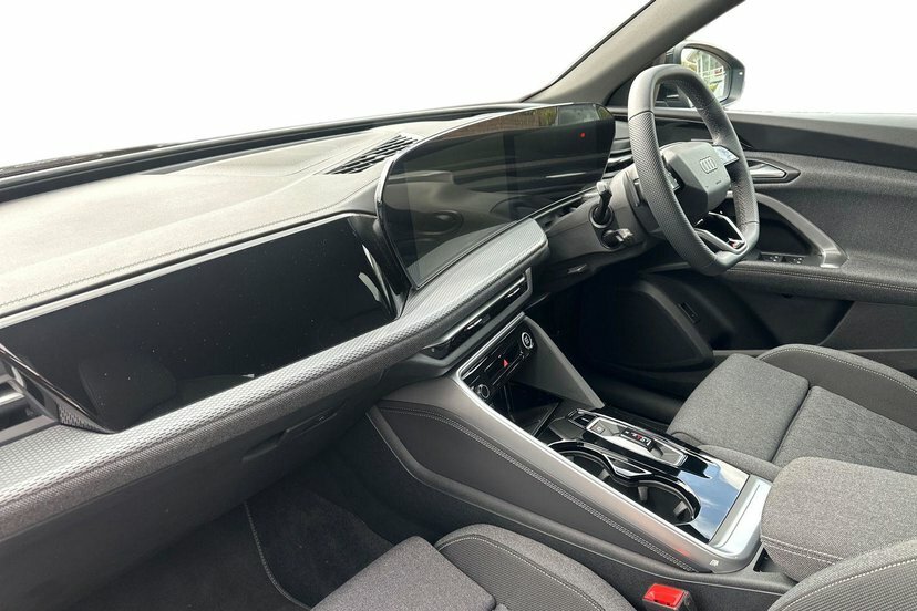 Audi Q5 2.0 Tfsi S Line Suv S Tronic Quattro 2 MV26JWN Black #2