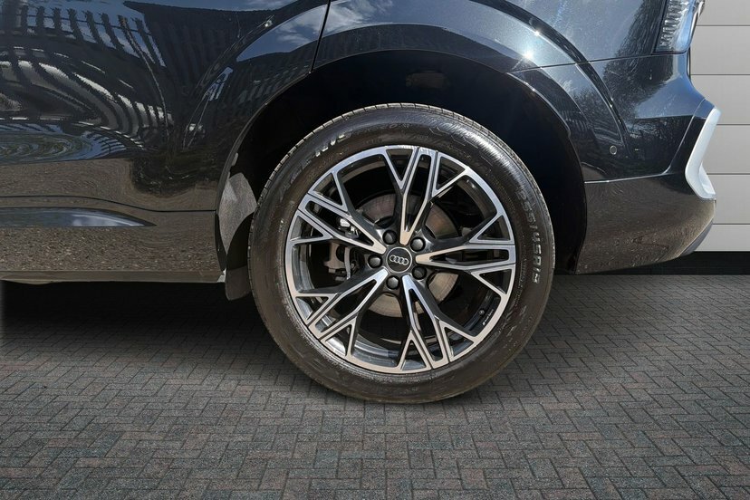 Audi Q3 1.5 E-hybrid S Line Suv Plug-in Hybrid EF75RWL Black #5