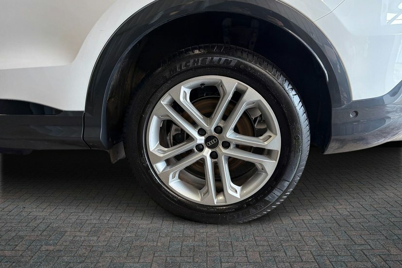 Audi Q5 2.0 Tdi Sport Suv S Tronic Quattro 204 EF75RXO White #5