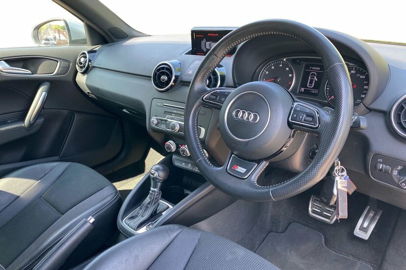 Audi A1 1.4 Tfsi Cod S Line Sportback S Tronic LA17FLL Silver #6