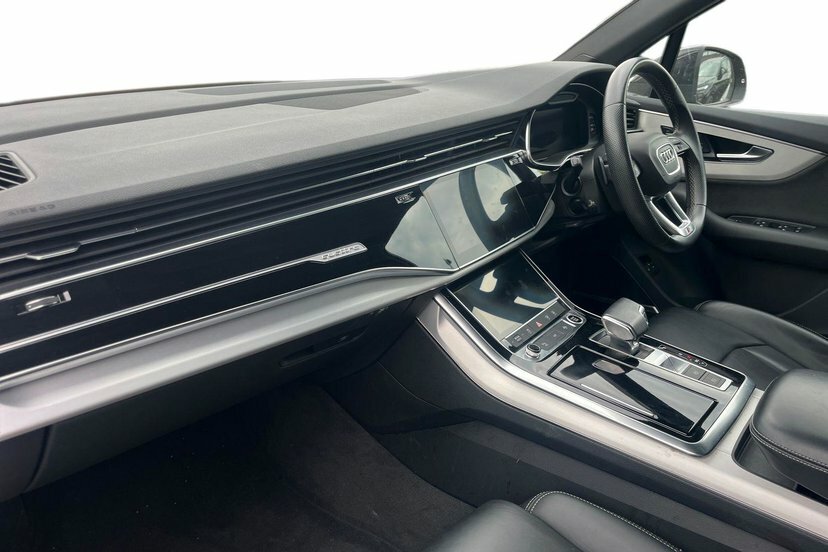 Audi Q7 3.0 Tfsie V6 55 S Line Suv Plug-in Hybr KY21OGJ Black #2