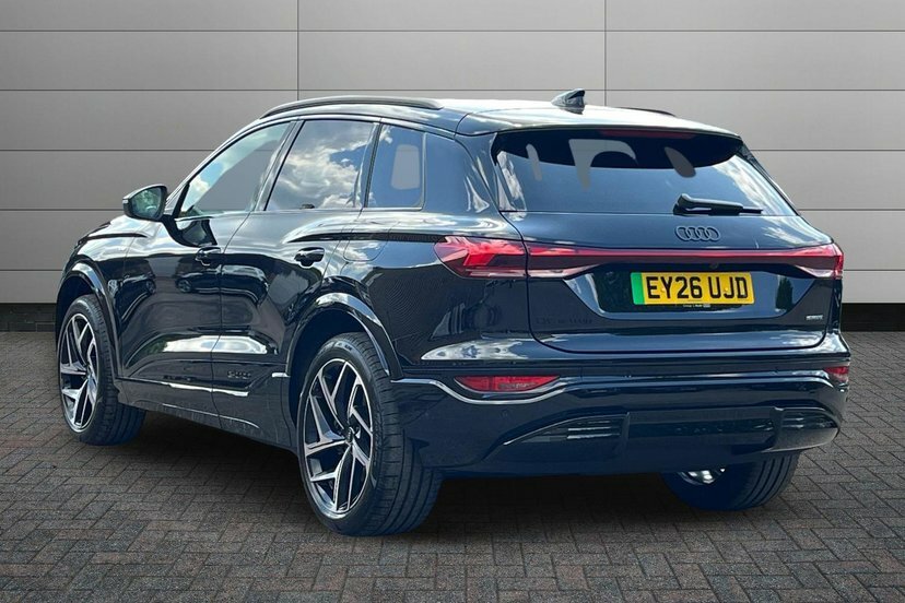 Audi Q6 E-Tron 100Kwh Black Edition Suv Quattro EY26UJD Black #3