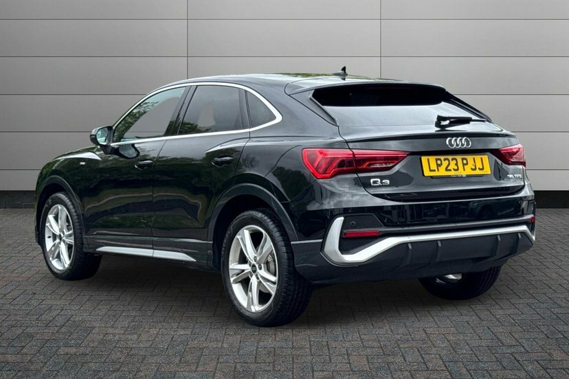 Audi Q3 1.5 Tfsi Cod 35 S Line Sportback S Tron LP23PJJ Black #3